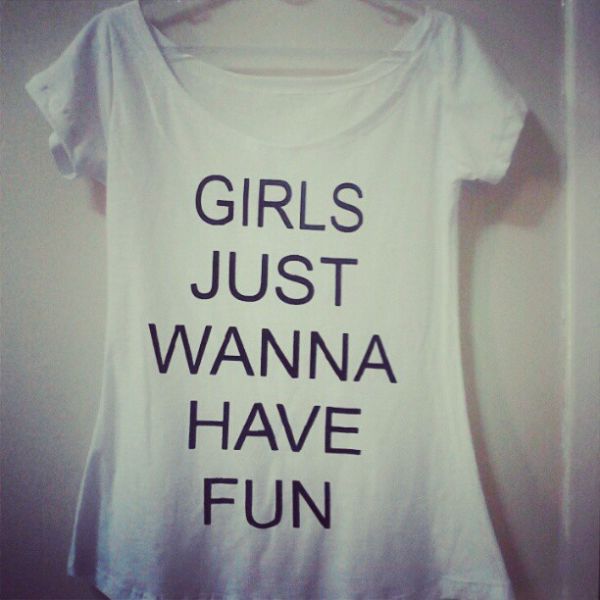 T-SHIRT IT GIRL