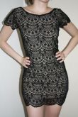 VESTIDO PRETO DE RENDA